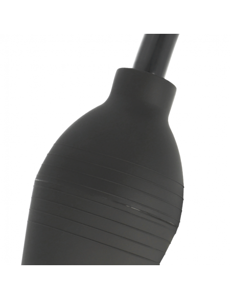 Pera limpieza anal addicted toys  squeeze negra